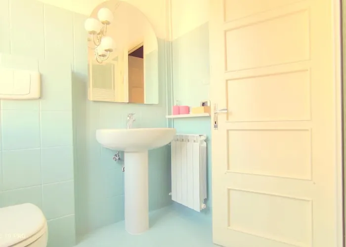 게스트하우스 Jolie 3*